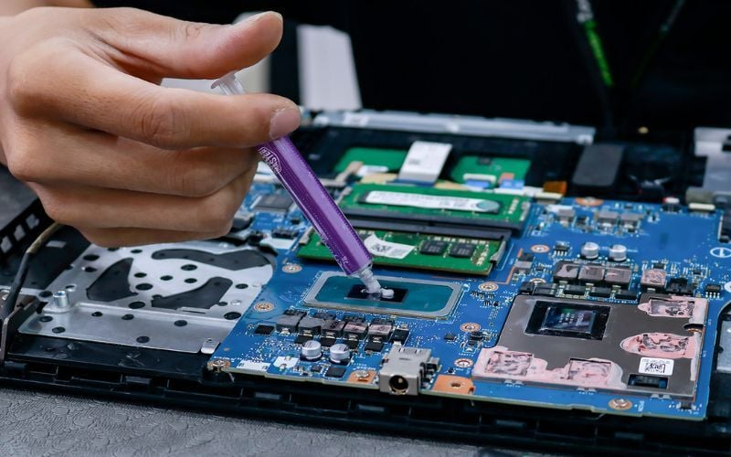 Bạn nên bảo dưỡng định kỳ chiếc laptop của mình để kéo dài tuổi thọ của thiết bị