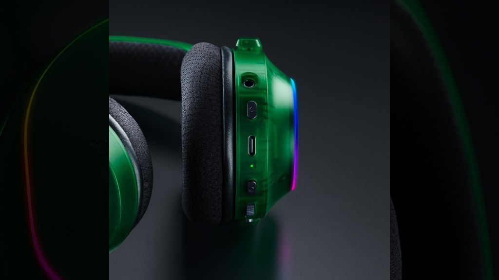 Tai nghe Razer Barracuda X Chroma Phantom Green Edition