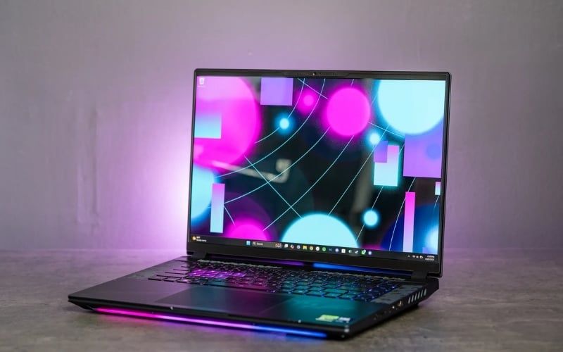 CPU Intel Core i7/i9 hoặc Ryzen 7/9 dòng hiệu năng cao, nhiều nhân luồng, phù hợp cho nhu cầu đồ họa