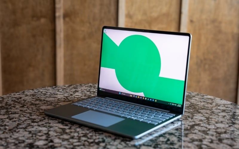 CPU hiện đại có công nghệ quản lý điện năng, tự giảm xung nhịp và tắt nhân không cần thiết để tiết kiệm pin