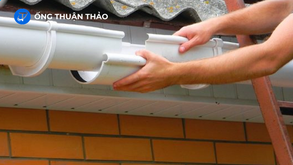 Hệ Thống Thoát Nước Mưa Tại Nhà với Ống Nhựa PVC Chất Lượng 5