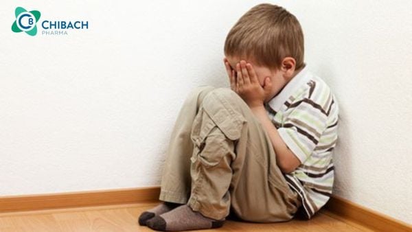 Trẻ tự kỷ chậm nói: Phân biệt, nguyên nhân và phương pháp nuôi dạy