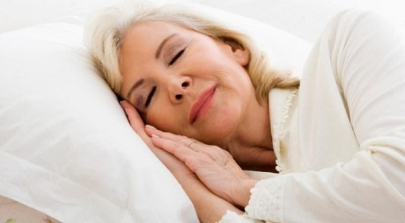 Hướng dẫn lựa chọn gối cho người già