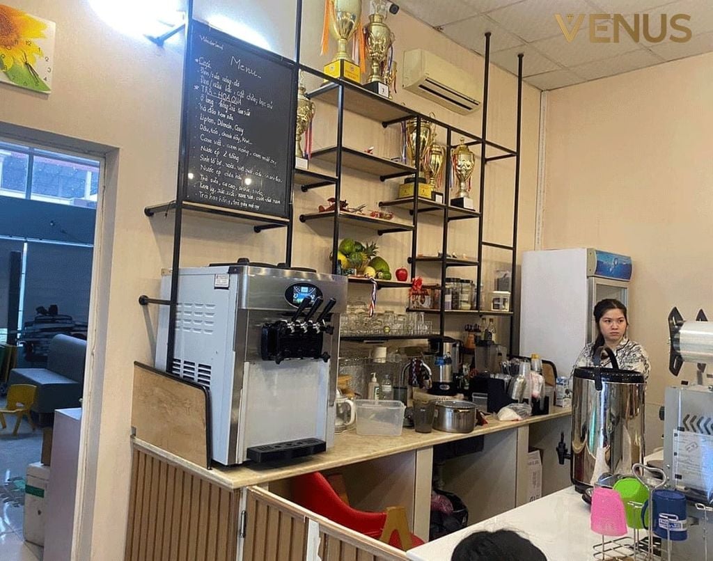 Bố trí không gian hiệu quả cho mô hình quán kem nhỏ
