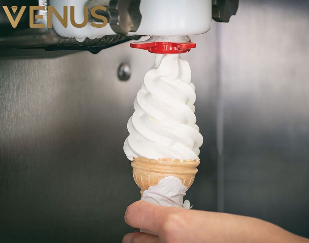 Choose a soft serve machine with the right capacity and stable output