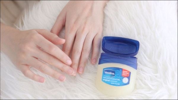 4. Những lưu ý khi sử dụng hỗn hợp Vitamin B3 và Vaseline