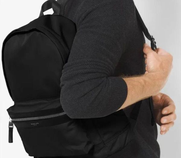 4 mẫu ba lô nam công sở rộng rãi, bền đẹp