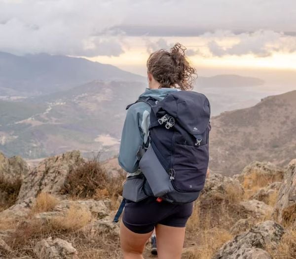 Top 6 ba lô du lịch loại lớn thoải mái, bền bỉ nhất