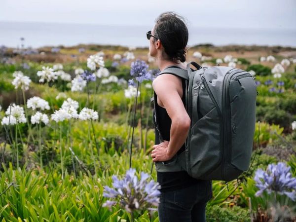 Mua balo đi du lịch phù hợp với chuyến đi