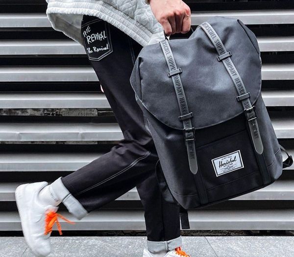 Tìm hiểu về thương hiệu balo Herschel nổi tiếng từ Canada