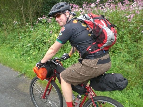 Mẹo xếp đồ vào balo cho một chuyến phượt bằng xe đạp