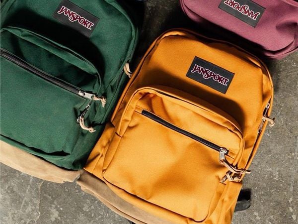 Cách phân biệt balo thật giả khi chọn mua