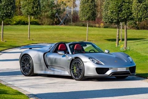 Porsche 918 Spyder – Siêu Phẩm Hybrid Mở Ra Kỷ Nguyên Mới Của Tốc Độ