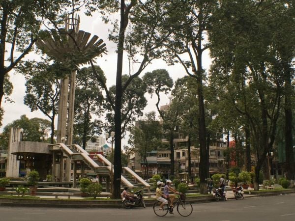 Hồ con rùa - Địa điểm lý tưởng cho cà phê bệt