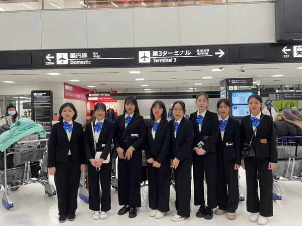2024年2月29日  ベトナムの取引先である「JVSグループ」の実習生8名が日本に入国しました。
