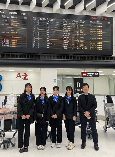 2024年2月21日 ベトナムの取引先である「JVSグループ」の実習生14名が日本に入国しました。