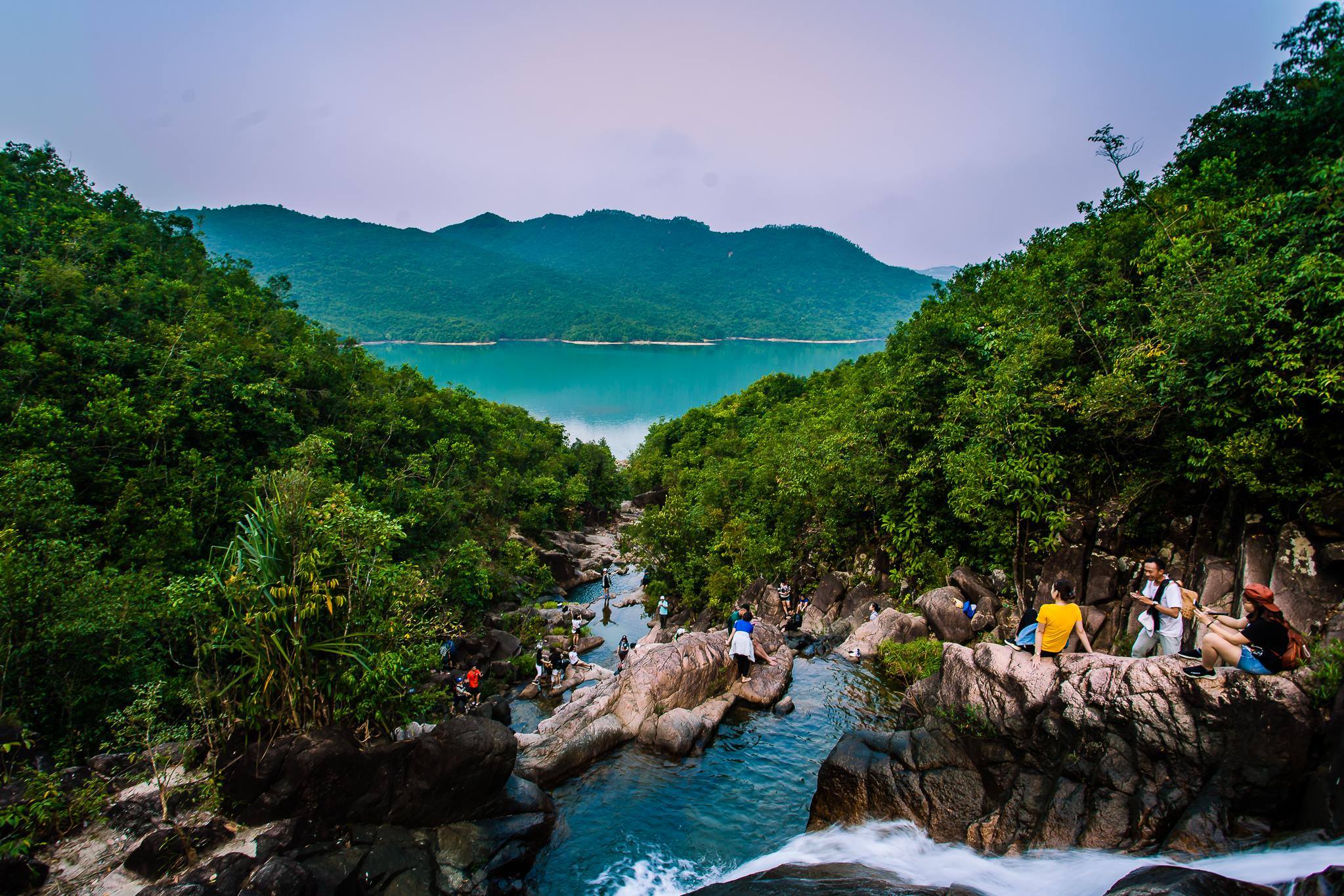 THAM QUAN KHU DU LỊCH HẦM HÔ BÌNH ĐỊNH