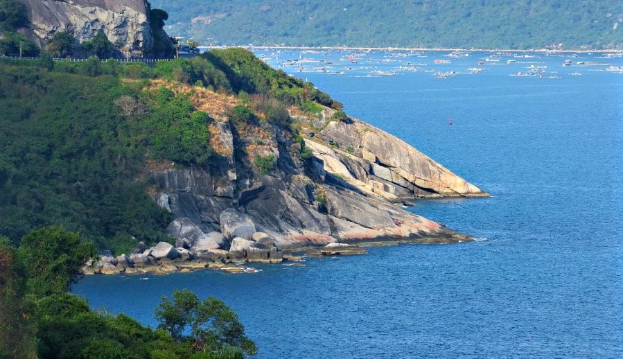 KHÁM PHÁ ĐẢO HÒN NƯA