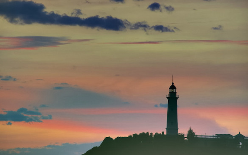 HẢI ĐĂNG ĐẠI LÃNH NƠI ĐÓN ÁNH NẮNG ĐẦU TIÊN Ở PHÚ YÊN