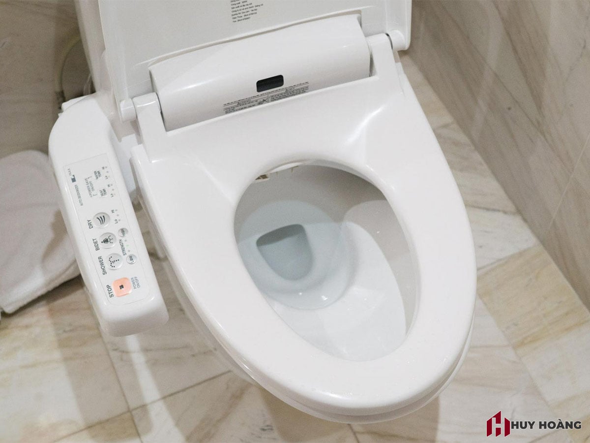 Cách sử dụng bệt vệ sinh thông minh TOTO