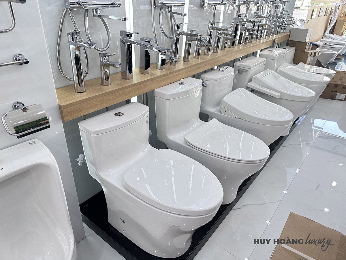 HUY HOÀNG LUXURY - Địa chỉ phân phối bồn cầu TOTO chính hãng