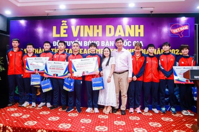 VLOOP NHÀ TÀI TRỢ TRANG PHỤC ĐT BÓNG BÀN VIỆT NAM THAM DỰ SEAGAMES 32