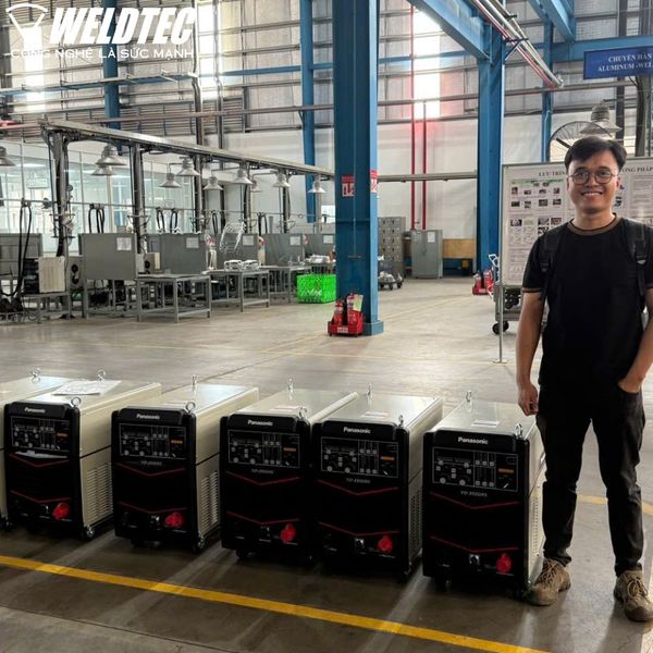 WELDTEC bàn giao thành công lô máy hàn Panasonic YD-350GR5 cho khách hàng