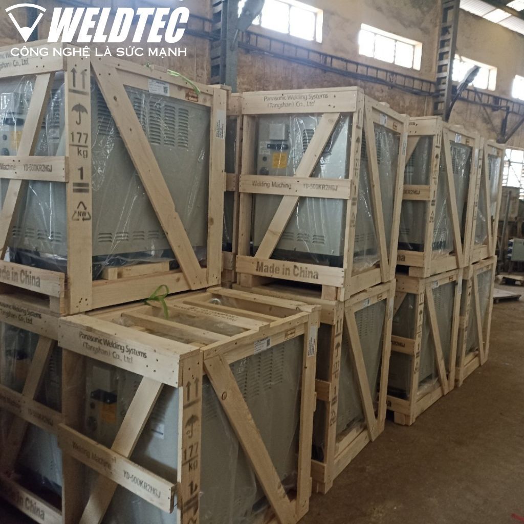 Khởi động năm mới với lô hàng máy hàn Panasonic YD-500KR2