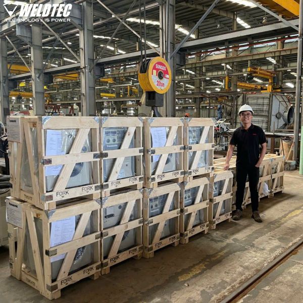 WELDTEC bàn giao thành công lô máy hàn Panasonic YD-500FR2 đến khách hàng hoạt động trong lĩnh vực sản xuất lò hơi công nghiệp