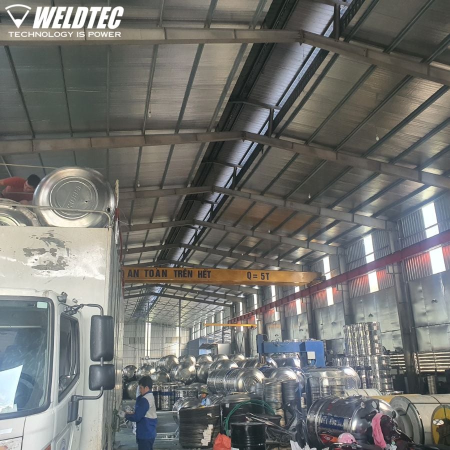 Weldtec bàn giao thành công lô máy hàn Panasonic YD-200KR2 và YD-350KR2 cho khách hàng tại Hà Giang