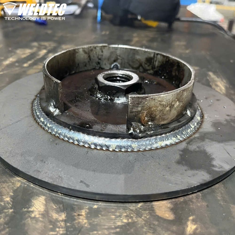 Weldtec bàn giao thành công sản phẩm Robot hàn Panasonic TM-1400G4 + YD-350GZ4 cho khách hàng