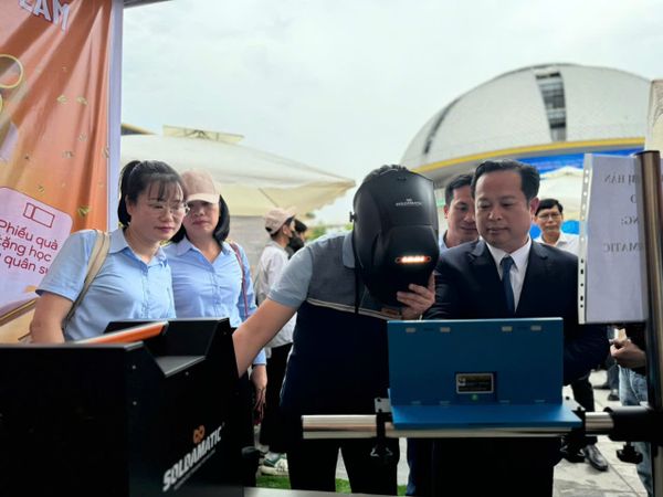 Quý báo Hà Nội Mới phỏng vấn và đưa tin về Weldtec và trường Trung Cấp Cơ khí I Hà Nội