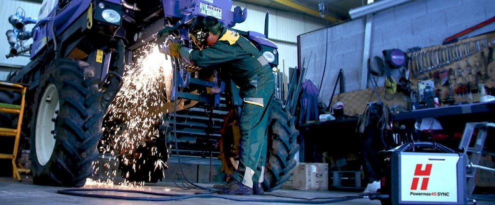 Ưu điểm của cắt Plasma cho sản xuất và sửa chữa xe tải và xe kéo