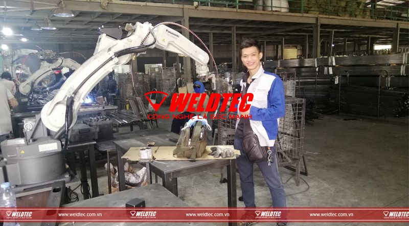 Bàn giao lắp đặt Robot hàn nội thất cho công ty TNHH Tân Thời