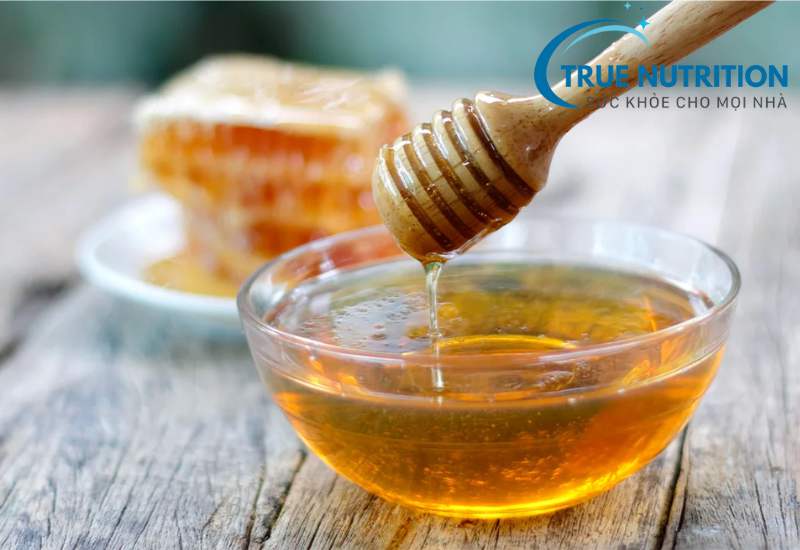 Trào Ngược Dạ Dày Uống Mật Ong Được Không? Lời Giải Đáp Từ Chuyên Gia