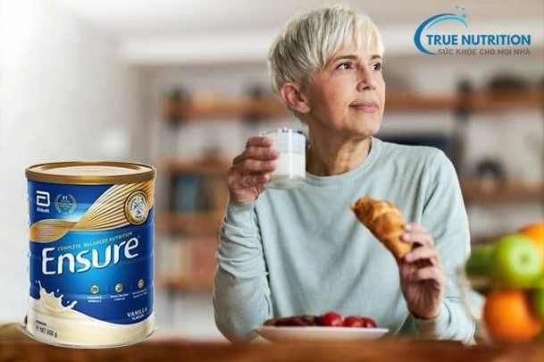 Người mắc bệnh nào không nên uống sữa ensure?