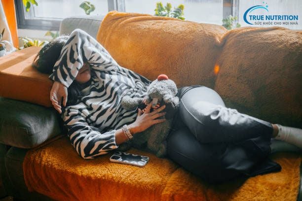 Cách Bói Kinh Nguyệt: Ý Nghĩa Tâm Linh, Góc Nhìn Khoa Học