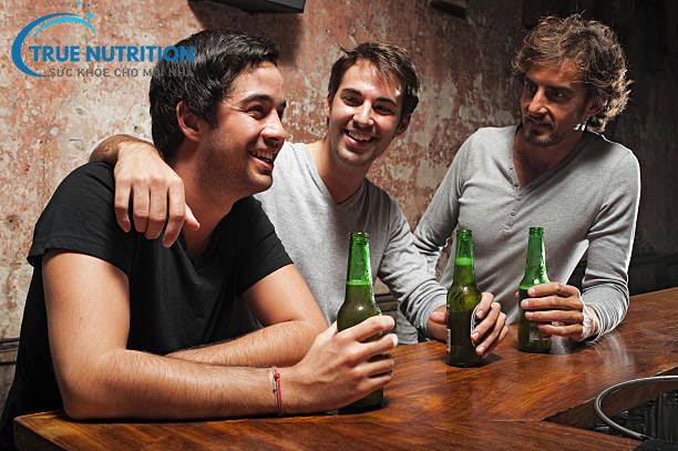 Hậu Quả Khó Lường Khi Nôn Ra Máu Sau Khi Uống Rượu