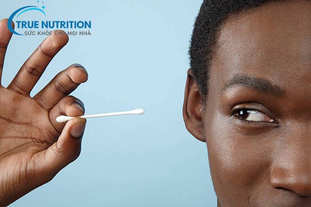 Nguy Cơ Nhiễm Trùng Khi Tự Làm Sạch Ráy Tai