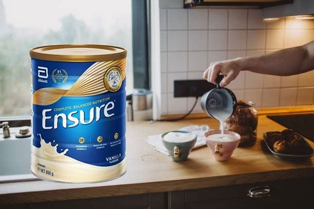 Sữa Ensure Mỹ không có muỗng thì pha như thế nào?