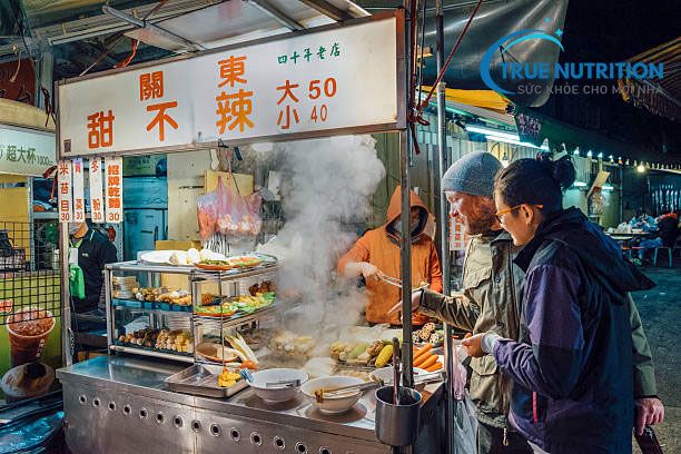 Nguy hiểm tính mạng chỉ vì ngộ độc thức ăn đường phố