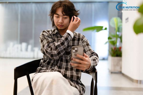 Khuôn Mặt Bị Lệch Khi Chụp Ảnh: Nguyên Nhân, Biện Pháp Khắc Phục