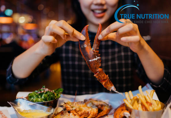 trào ngược dạ dày có ăn được hải sản không