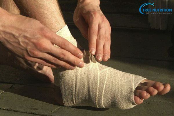 3 Cách Chữa Lật Sơ Mi Cổ Chân Nhanh Nhất