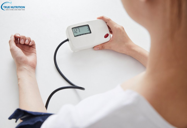 Triệu Chứng Tăng Huyết Áp: Nhận Biết Sớm Để Ngừa Biến Chứng Nguy Hiểm