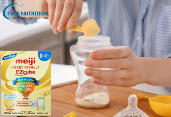 Cách pha sữa Meiji cho trẻ sơ sinh