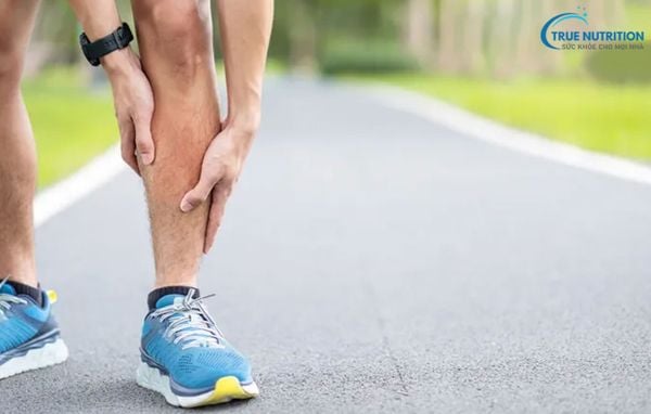 Bị Đau Buốt Trong Xương Ống Chân: Nguyên Nhân, Do Thiếu Chất Gì?