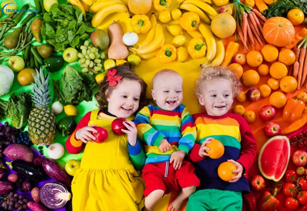 Chế độ dinh dưỡng cho trẻ em: Bí quyết nuôi dưỡng trí tuệ và thể chất