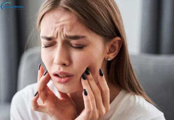 Mới Nhổ Răng Nên Ăn Gì? Bí Quyết Giúp Hồi Phục Nhanh Chóng và An Toàn