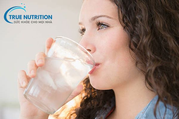 Tiềm ẩn nguy cơ nhiễm khuẩn từ uống nước sôi đẻ nguội?!